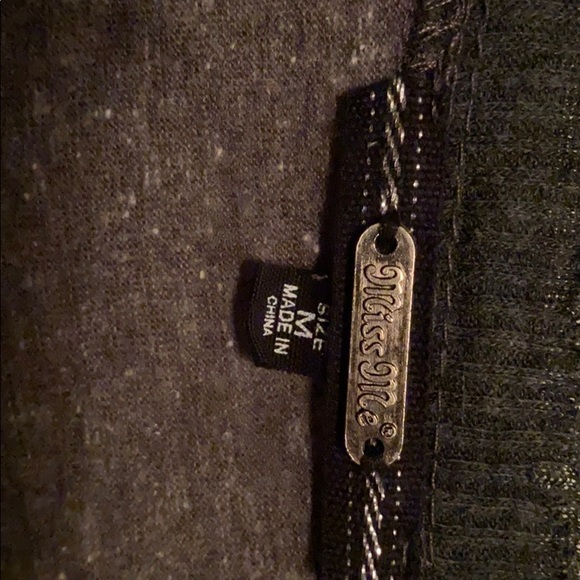 Miss MeTop - Picture 3 of 3